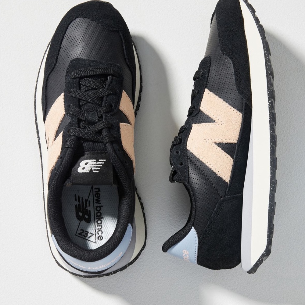 New Balance 237 Black and Light Pink Sneakers